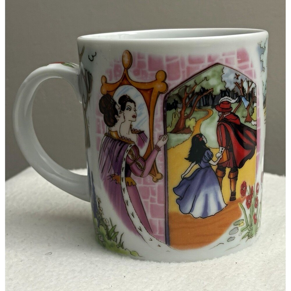 Paul Cardew Mug Unisex 12 Oz Snow White Fairytale 2012 Mirror Mirror Porcelain